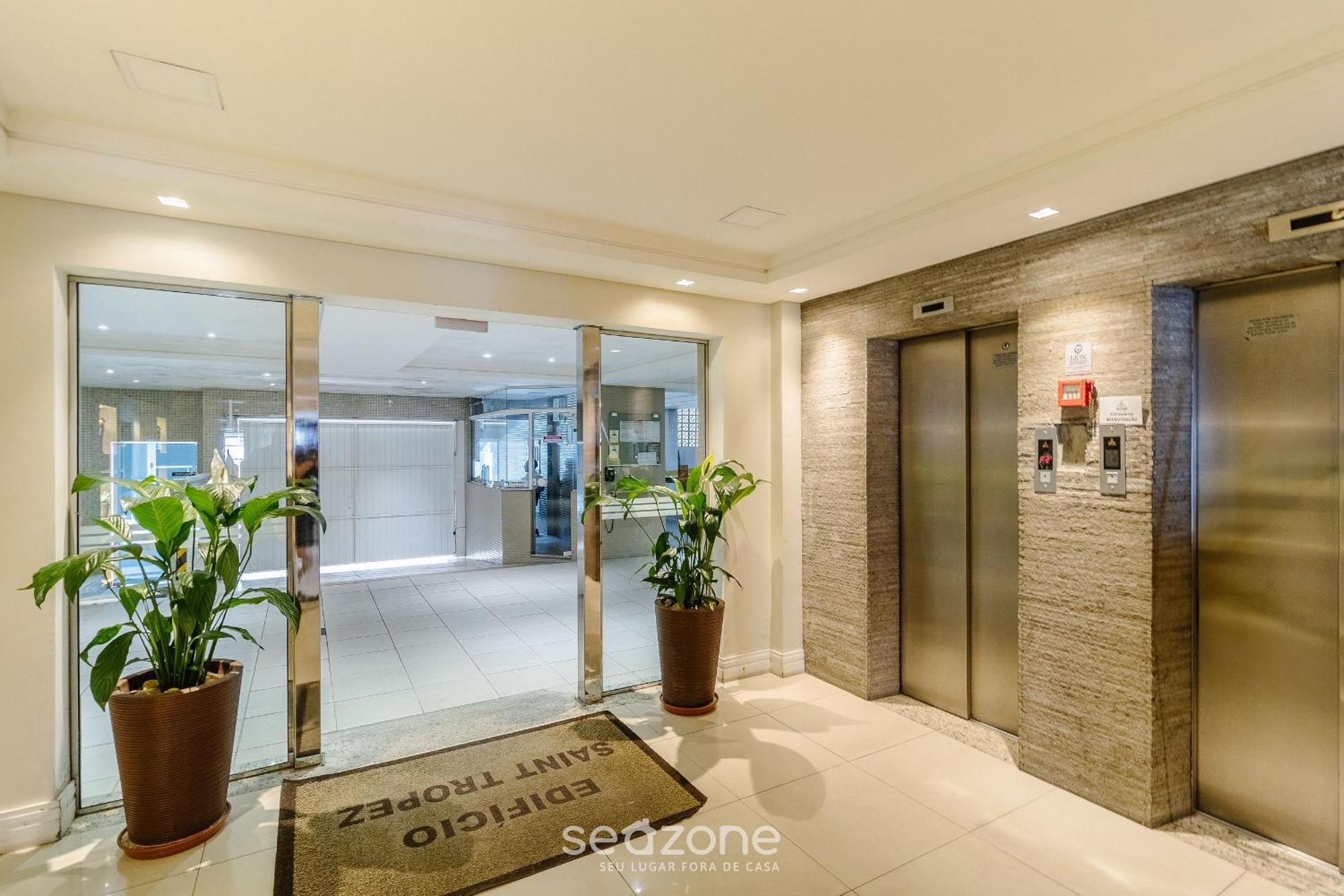 Apto Aconchegante 3q Com Varanda Vista Mar Cet1702 * Balneário Camboriú